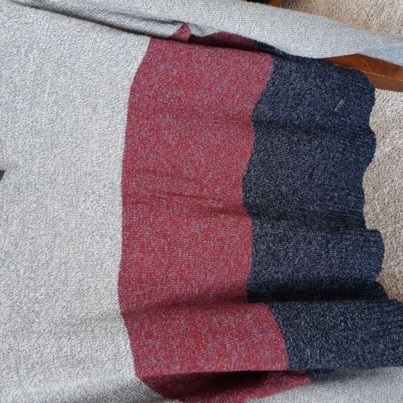 Orb Sweater - Picture 3 of 5